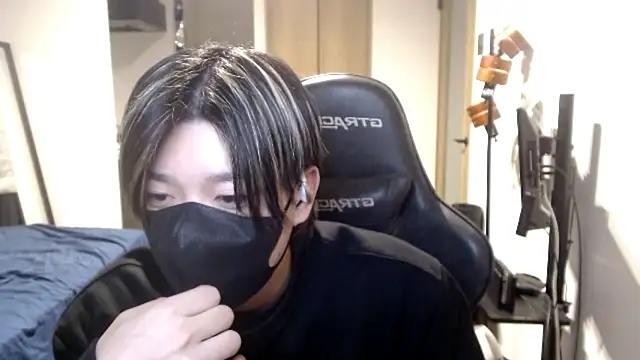 Mei-Tanaka online show from October 22, 12:37 pm