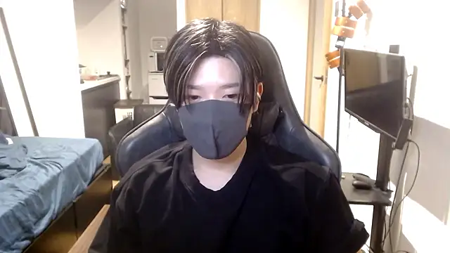 Mei-Tanaka online show from October 8, 2:40 pm