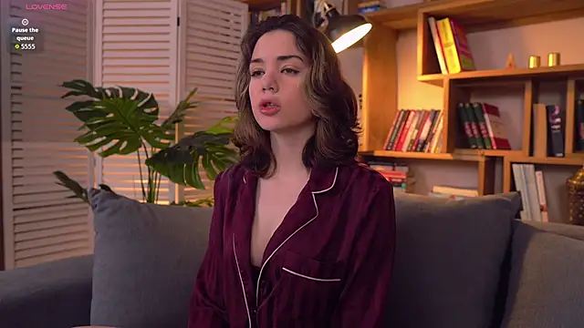 Sunny Teaze online show from February 19, 7:16 am