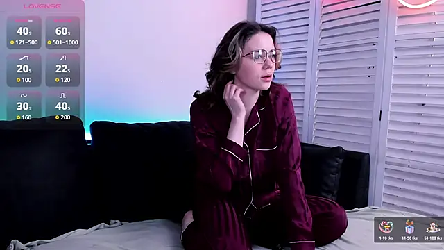 Sunny Teaze online show from October 27, 7:20 am