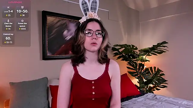 Sunny Teaze online show from April 4, 11:06 am