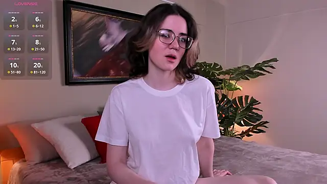 Sunny Teaze online show from March 13, 7:24 am