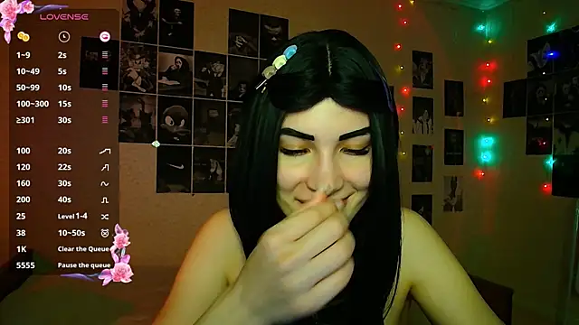 mskissa online show from December 3, 1:06 am