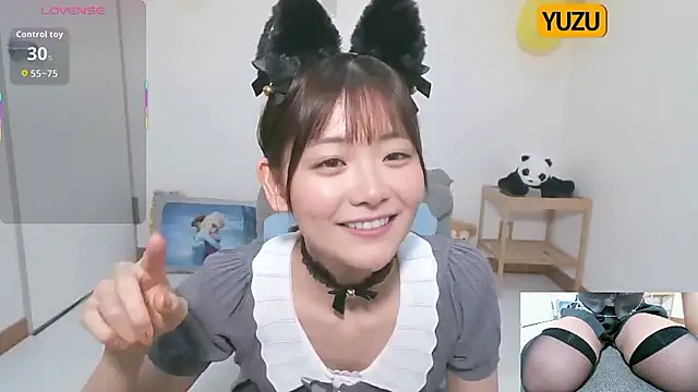 Snapshot of yuzukichi_jp chatting on September 27, 10:32 am yuzukichi jp online show from September 27, 10:32 am