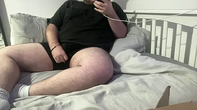 Snapshot of British_28 chatting on January 6, 8:02 pm British 28 online show from January 6, 8:02 pm