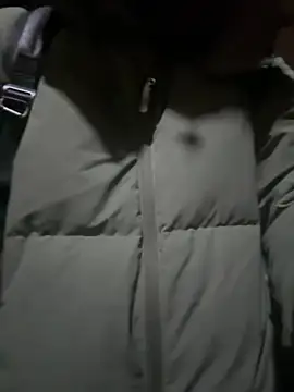 iikangi online show from February 26, 1:44 pm