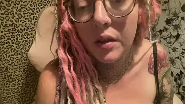 Snapshot of Aubrey-18XX chatting on July 20, 1:02 am Aubrey-18XX online show from July 20, 1:02 am