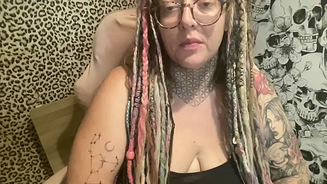 Snapshot of Aubrey-18XX chatting on August 6, 2:56 pm Aubrey-18XX online show from August 6, 2:56 pm