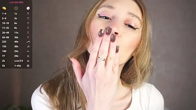 BeatrixHiett online show from September 28, 3:46 am
