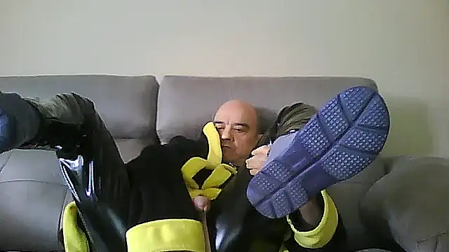 geli45 online show from February 19, 11:40 am