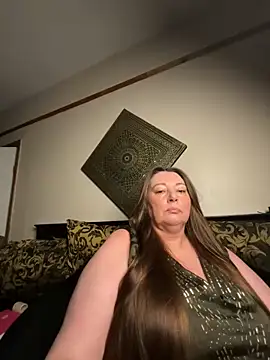 Snapshot of BuxomKitty_BBW chatting on February 19, 6:05 pm BuxomKitty BBW online show from February 19, 6:05 pm