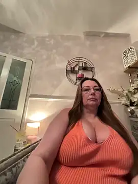 BuxomKitty BBW online show from March 13, 7:30 pm