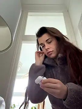 AlitaNova online show from December 5, 8:35 am