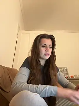 AlitaNova online show from November 18, 4:32 pm