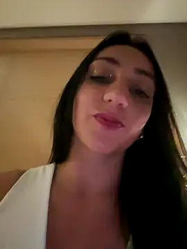 Ninabigtitied online show from October 4, 10:11 pm