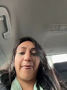 Ninabigtitied online show from December 1, 1:34 pm