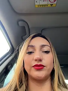 Ninabigtitied online show from March 18, 6:53 pm