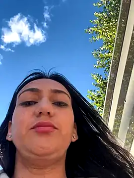 Ninabigtitied online show from September 23, 4:47 pm