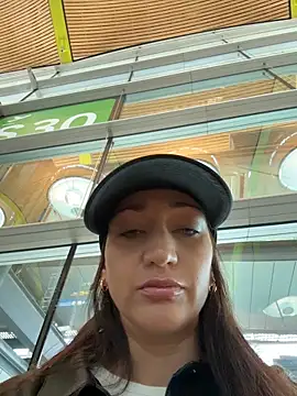 Ninabigtitied online show from February 5, 1:51 pm