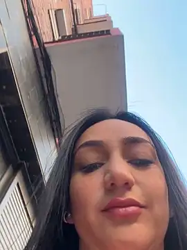 Ninabigtitied online show from September 19, 9:02 am