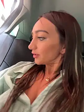 Ninabigtitied online show from January 11, 11:06 am