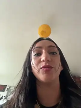 Ninabigtitied online show from November 14, 12:31 pm