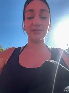 Ninabigtitied online show from October 16, 10:01 am