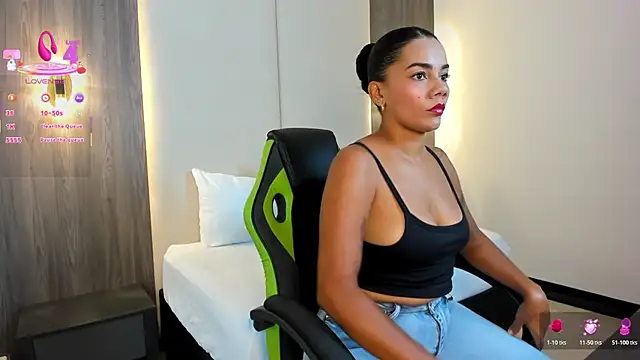 dana daree online show from March 12, 7:07 pm