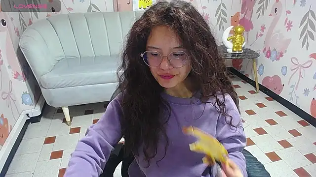 Snapshot of Velvet_Moon_V chatting on February 11, 1:11 pm Velvet Moon V online show from February 11, 1:11 pm