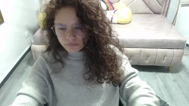 Snapshot of Velvet_Moon_V chatting on November 5, 1:25 pm Velvet Moon V online show from November 5, 1:25 pm