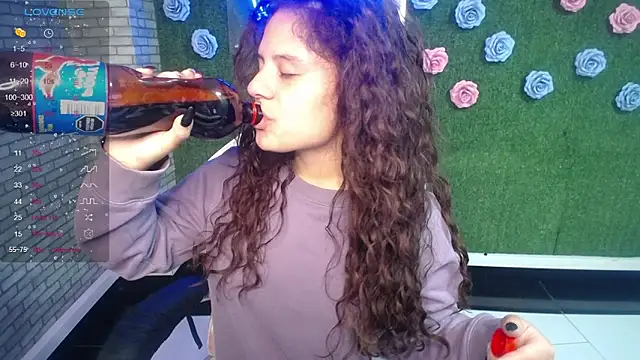 Snapshot of Velvet_Moon_V chatting on February 7, 1:08 pm Velvet Moon V online show from February 7, 1:08 pm