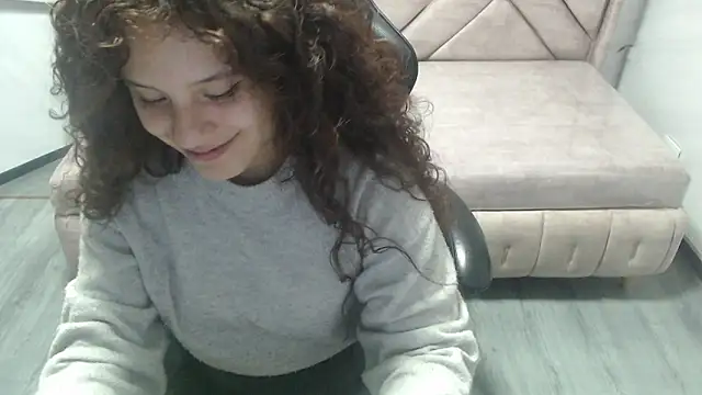 Velvet Moon V online show from March 16, 8:00 pm