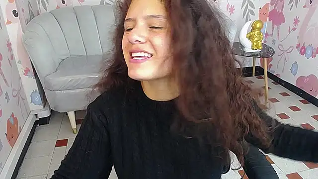 Snapshot of Velvet_Moon_V chatting on February 25, 1:11 pm Velvet Moon V online show from February 25, 1:11 pm