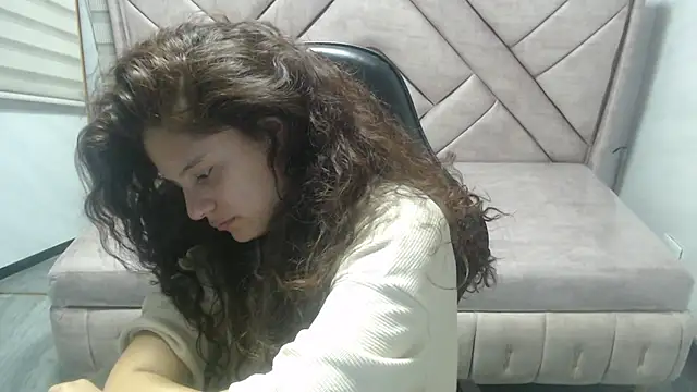 Velvet Moon V online show from March 17, 9:18 pm