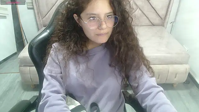 Velvet Moon V online show from March 10, 7:40 pm