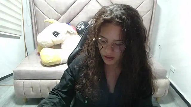 Snapshot of Velvet_Moon_V chatting on October 30, 1:31 pm Velvet Moon V online show from October 30, 1:31 pm