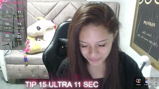 Snapshot of Velvet_Moon_V chatting on December 4, 1:10 pm Velvet Moon V online show from December 4, 1:10 pm