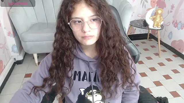 Snapshot of Velvet_Moon_V chatting on February 21, 1:13 pm Velvet Moon V online show from February 21, 1:13 pm