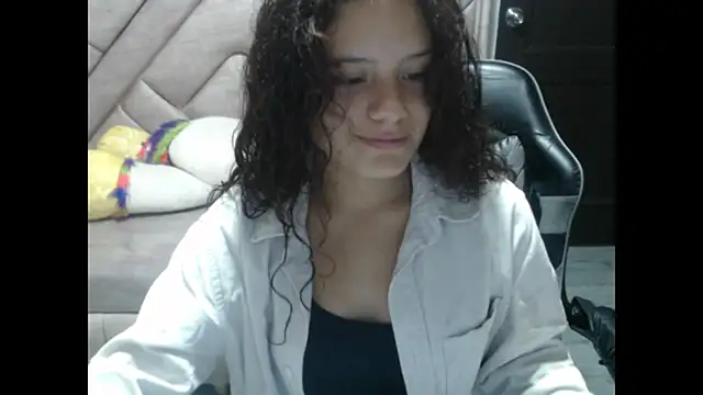 Snapshot of Velvet_Moon_V chatting on October 25, 1:12 pm Velvet Moon V online show from October 25, 1:12 pm