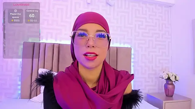 Snapshot of naishaa_ chatting on June 25, 4:56 pm naishaa online show from June 25, 4:56 pm