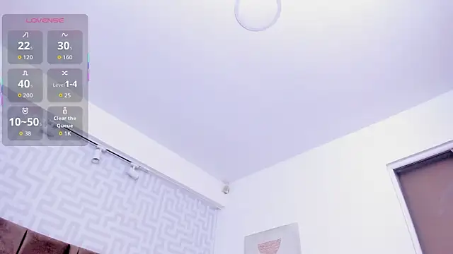 naishaa  online show from December 13, 8:04 pm