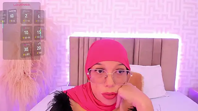 naishaa  online show from March 31, 6:21 pm