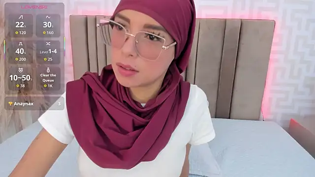 Snapshot of naishaa_ chatting on June 15, 5:01 pm naishaa online show from June 15, 5:01 pm