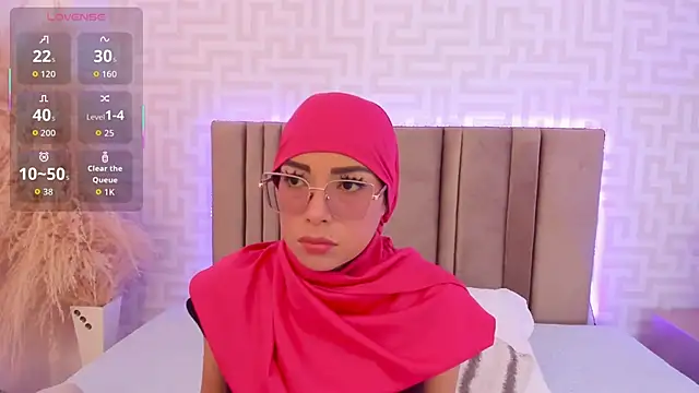 Snapshot of naishaa_ chatting on June 26, 6:03 pm naishaa online show from June 26, 6:03 pm