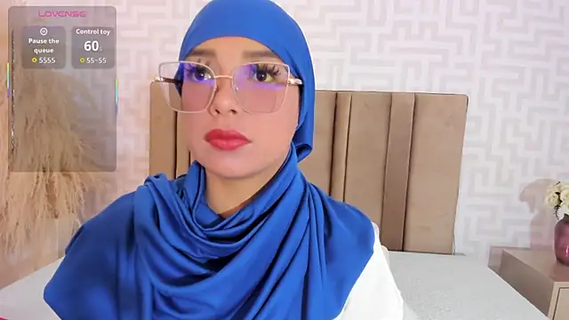 Snapshot of naishaa_ chatting on June 17, 4:28 pm naishaa online show from June 17, 4:28 pm