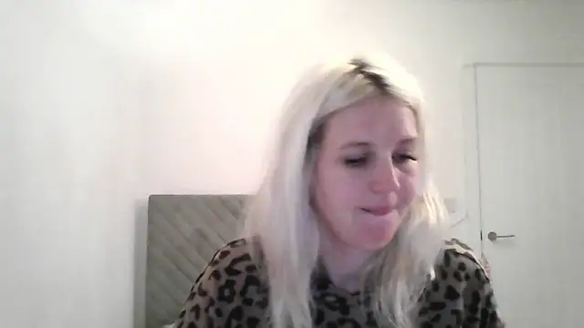 BlondeBells online show from October 19, 7:22 am