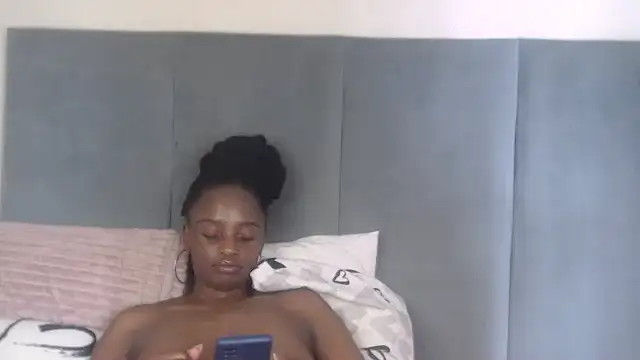 Jah-Queen online show from January 15, 7:45 am