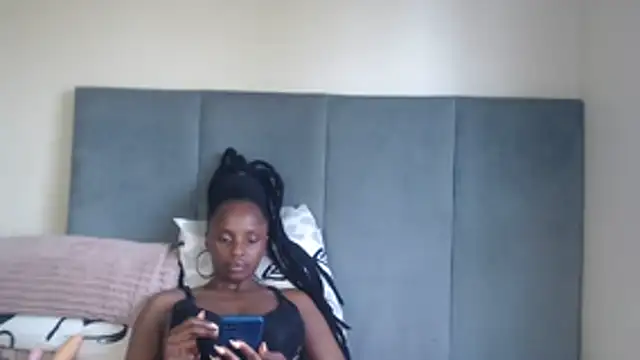 Jah-Queen online show from January 17, 2:42 pm