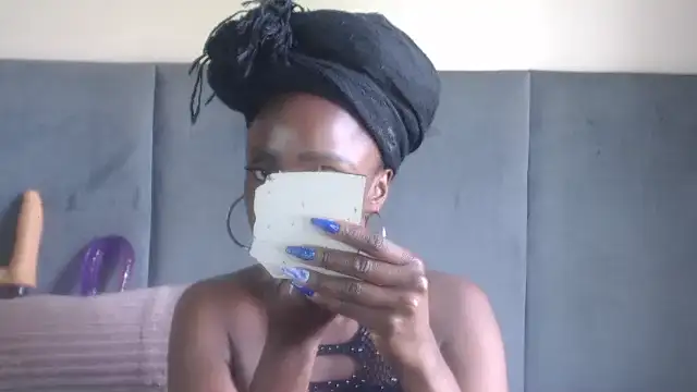 Snapshot of Jah-Queen chatting on November 14, 11:14 am Jah-Queen online show from November 14, 11:14 am