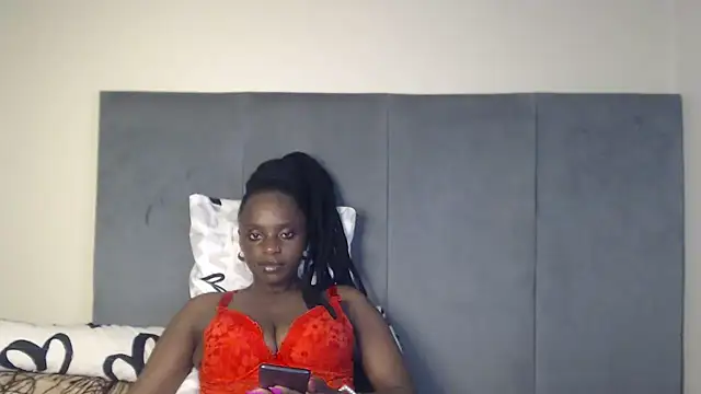Snapshot of Jah-Queen chatting on September 25, 2:28 am Jah-Queen online show from September 25, 2:28 am